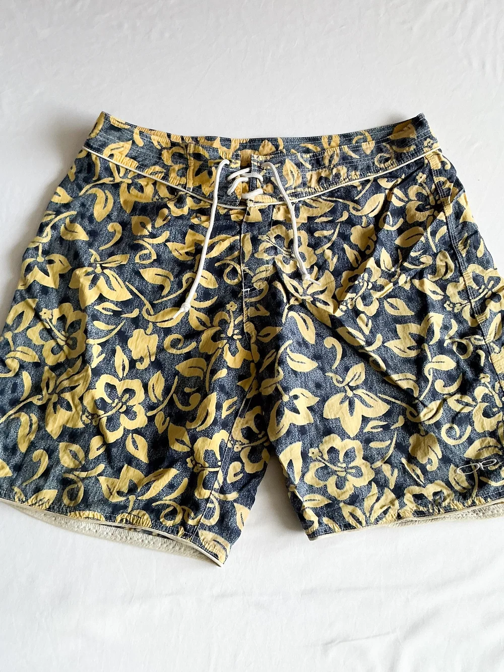 Op Vintage 90s Ocean Pacific Swim Trunks Mens Board Shorts Floral Nylon Size 38